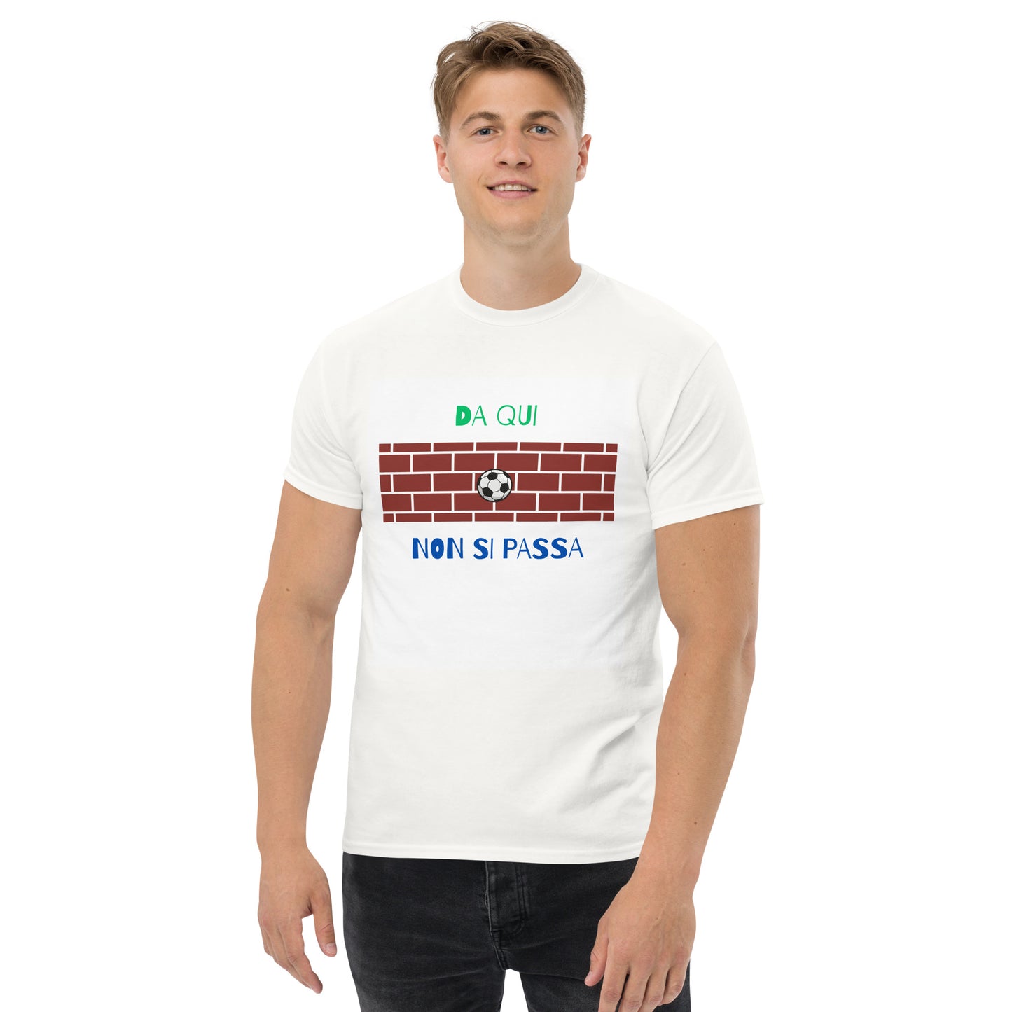 Maglietta di Calcio Divertente 'Da Qui Non Si Passa' - T-Shirt Ironica per Tifosi