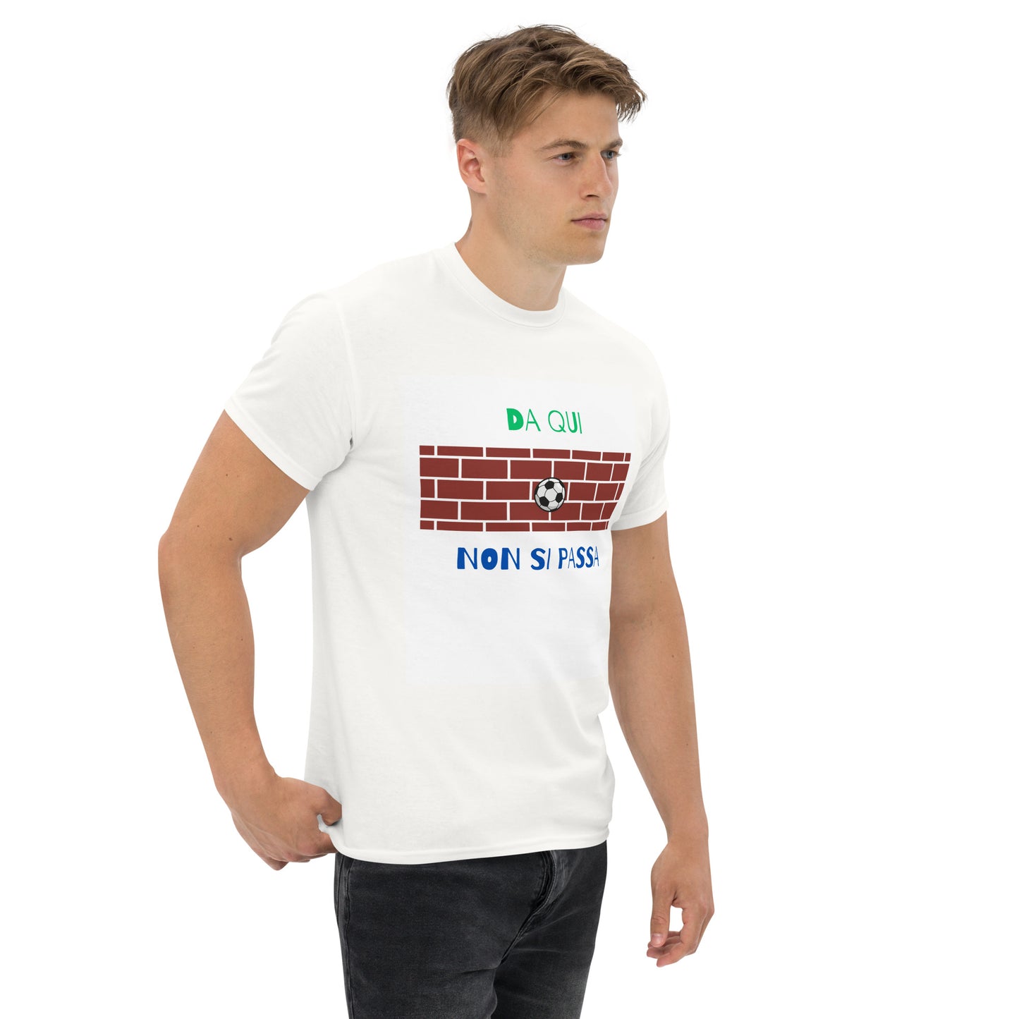 Maglietta di Calcio Divertente 'Da Qui Non Si Passa' - T-Shirt Ironica per Tifosi